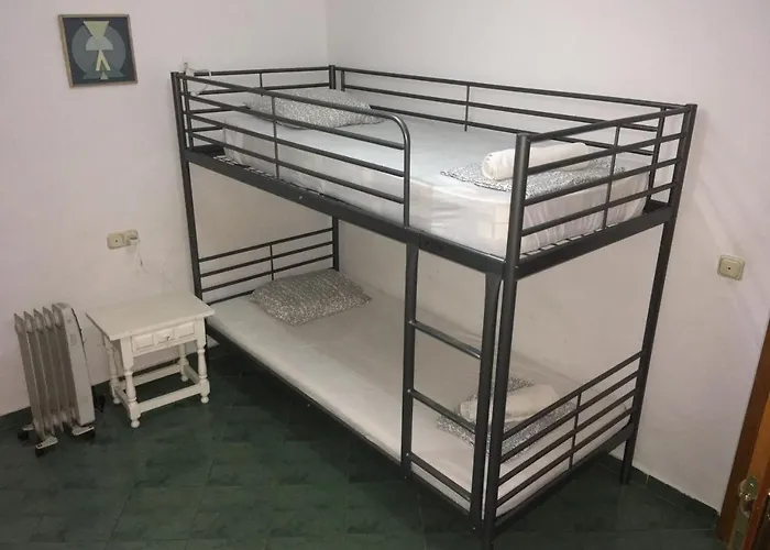 Easy Nerja Hostel